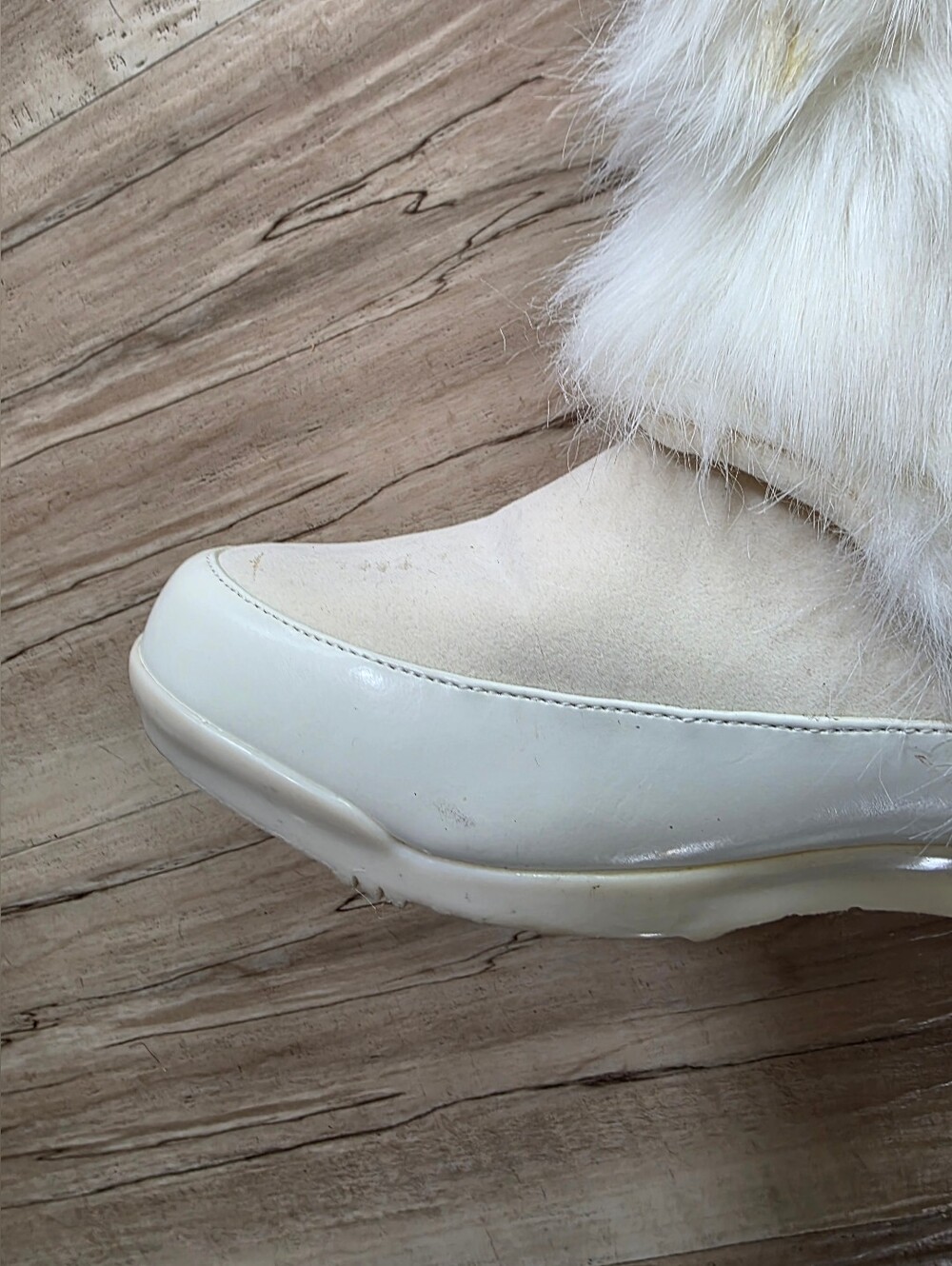 Vtg Baby Phat White Faux Fur Mid-Calf Winter Boots Y2K McBling 8.5M Apres - Picture 5 of 13